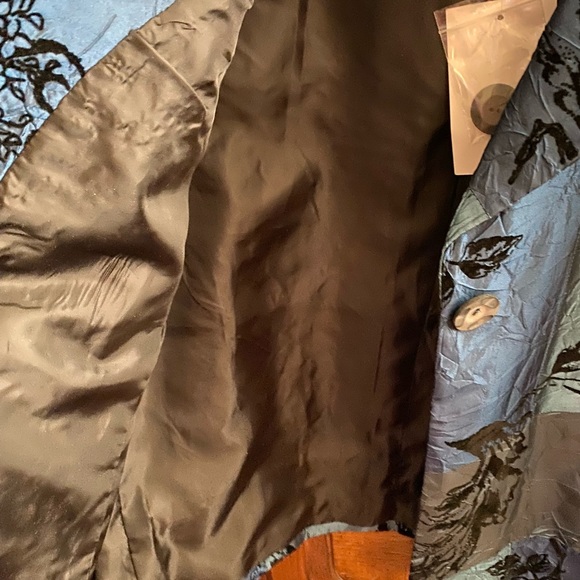Jacket Susan Graver.  Metallic Blue and soft black design. - Picture 5 of 5